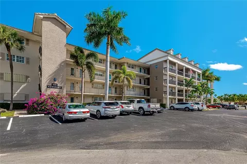 440 Paradise Isle Blvd #102, Hallandale Beach, FL 33009