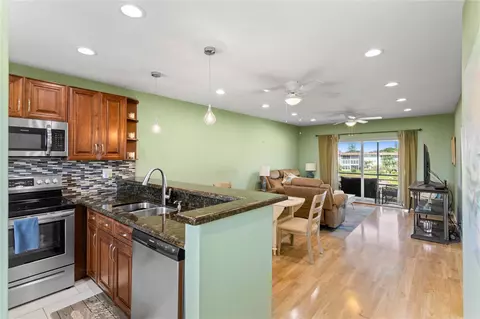 3501 NW 47th Ave #614, Lauderdale Lakes, FL 33319