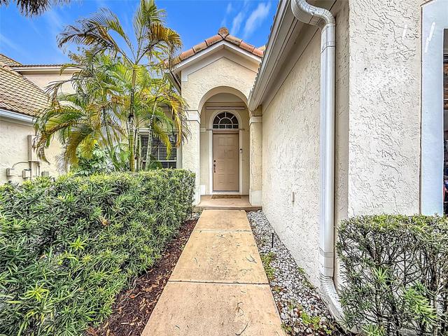 7657 Sanctuary Dr, Coral Springs, FL 33065