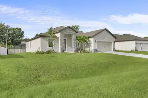 3782 SW Kaiser St, Port Saint Lucie, FL 34953