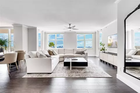 511 SE 5th #2104, Fort Lauderdale, FL 33301
