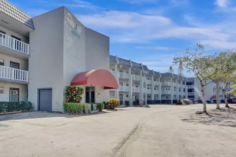 6570 Royal Palm Blvd #210J, Margate, FL 33063