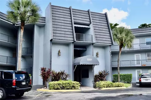 9201 Lime Bay #214, Tamarac, FL 33321