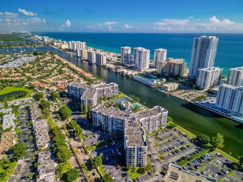 800 Parkview Dr #625, Hallandale Beach, FL 33009