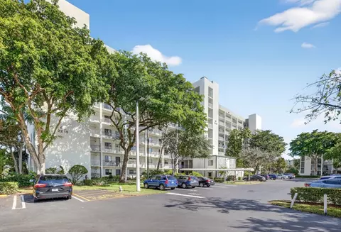 2215 Cypress Is #803, Pompano Beach, FL 33069