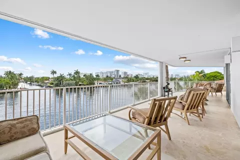 3100 NE 47th #303, Fort Lauderdale, FL 33308