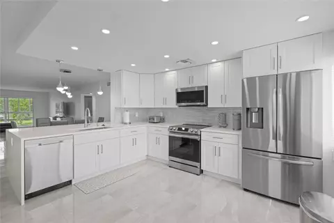 4301 Martinique Cir #M2, Coconut Creek, FL 33066
