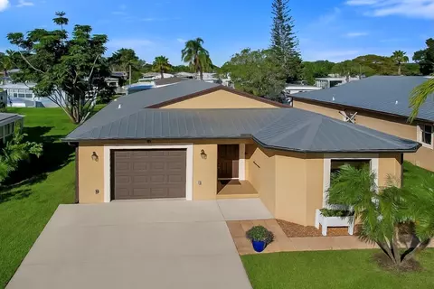 34 Oro Grande, Port Saint Lucie, FL 34952