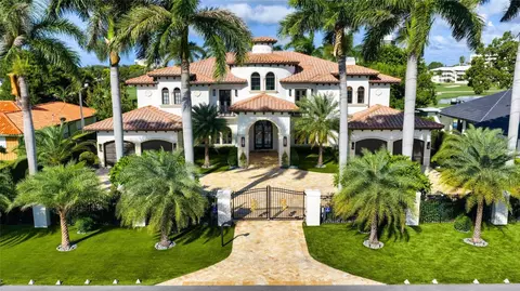 4711 NE 25th, Fort Lauderdale, FL 33308
