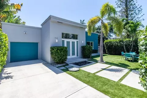 912 NE 17th Ter, Fort Lauderdale, FL 33304