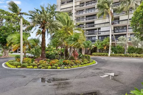 2400 Presidential Way #505, West Palm Beach, FL 33401