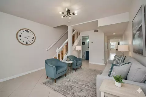 9500 SW 3rd #248, Boca Raton, FL 33428