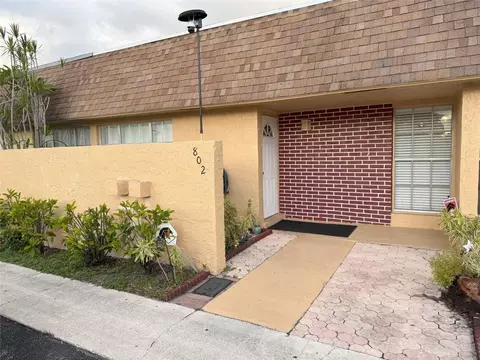 802 SW 73rd #14, North Lauderdale, FL 33068