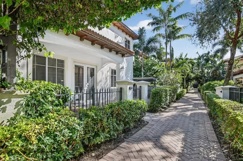 591 NW Library Commons Way, Boca Raton, FL 33432