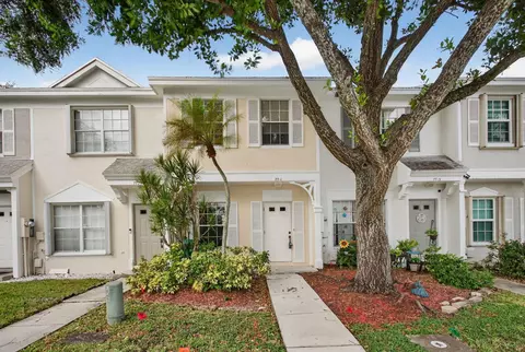 7711 Sanibel Dr, Tamarac, FL 33321