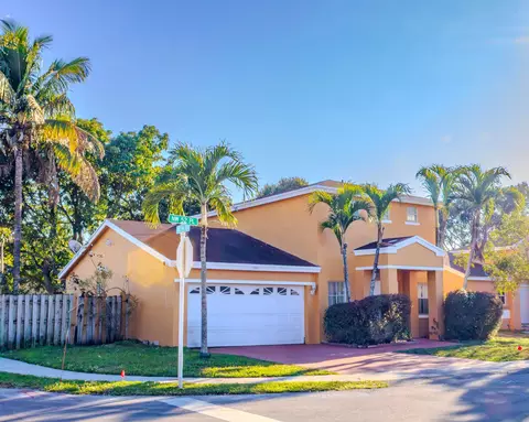 9462 NW 52nd Pl, Sunrise, FL 33351