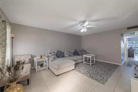 1902 Bermuda Cir #L4, Coconut Creek, FL 33066