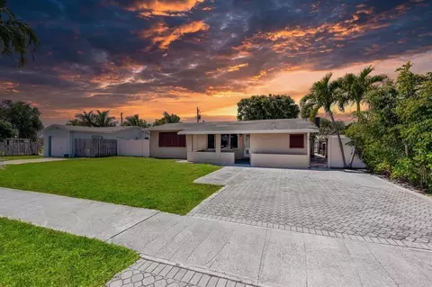 271 SE 8th, Deerfield Beach, FL 33441