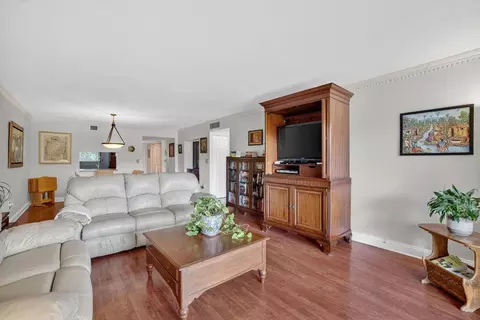 16051 Blatt #211, Weston, FL 33326