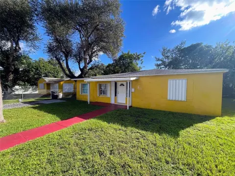 14215-14225 NE 9th, North Miami, FL 33161