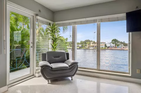 561 Bayshore #1, Fort Lauderdale, FL 33304