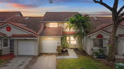 7602 Pinewalk Dr #154, Margate, FL 33063