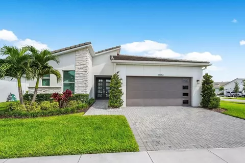 12051 SW Toulon St, Port Saint Lucie, FL 34987