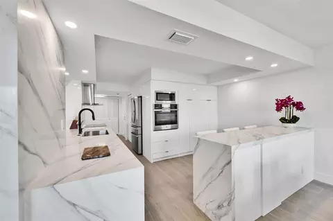 5100 N Ocean Blvd #1016, Lauderdale By The Sea, FL 33308