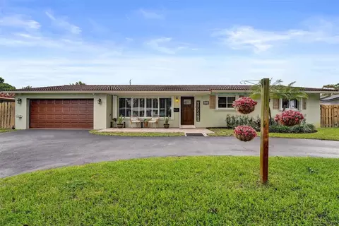 5541 SW 2nd, Plantation, FL 33317