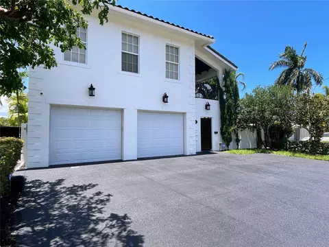 929 NE 18th Ct, Fort Lauderdale, FL 33305