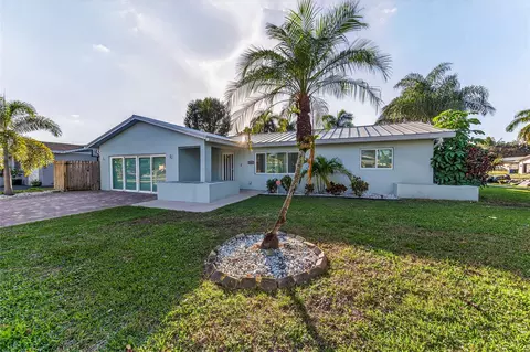 6847 NW 27th Way, Fort Lauderdale, FL 33309