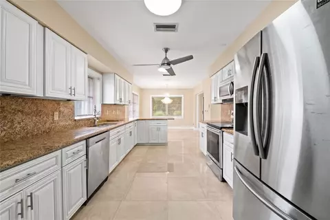 10911 Greentrail, Boynton Beach, FL 33436