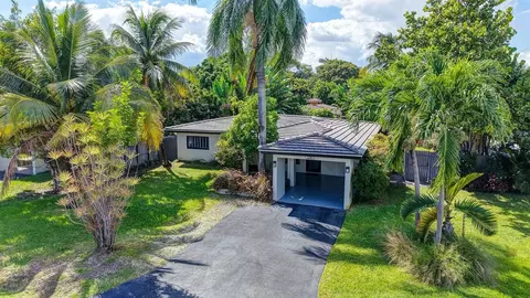 3281 NE 15th, Oakland Park, FL 33334