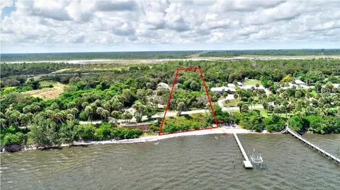 7507 S Indian River Dr, Fort Pierce, FL 34982