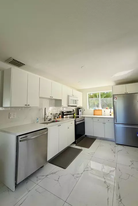 8321 SW 46th St, Miami, FL 33155