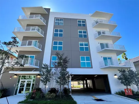 1938 Jackson St #305, Hollywood, FL 33020