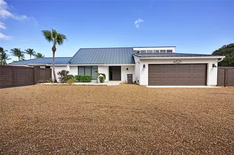 4621 Windswept Pines Ct, Jupiter, FL 33469