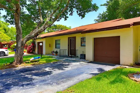 6616 N Parkway Dr #6616, Pompano Beach, FL 33068