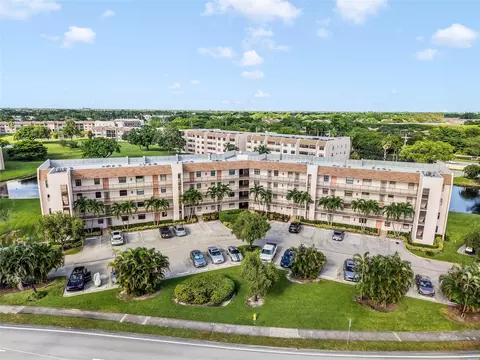 10101 Sunrise Lakes Blvd #204, Sunrise, FL 33322