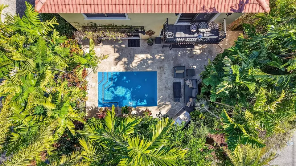Exterior - 1747 NE 12th St #1747, Fort Lauderdale, FL 33304 photo 15 of 15