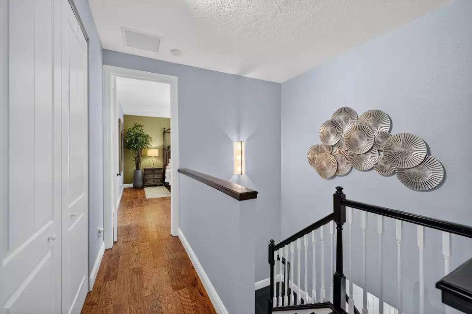 Entry Way - 1747 NE 12th St #1747, Fort Lauderdale, FL 33304 photo 2 of 3
