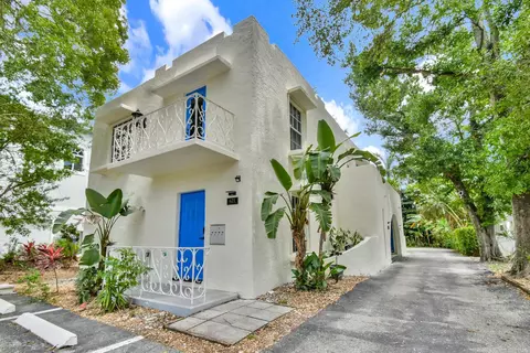 621 NE 28th St, Wilton Manors, FL 33334