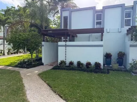 840 NE 20th Dr, Wilton Manors, FL 33305