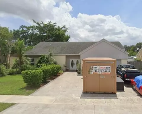 9240 S Cypress Cir, Miramar, FL 33025