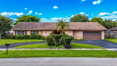 1901 SW 75th Ave, Plantation, FL 33317