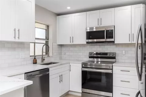 2002 SW Natura Blvd #D, Deerfield Beach, FL 33441