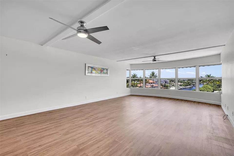 Living - 3121 NE 51 St #406E, Fort Lauderdale, FL 33308 photo 3 of 9