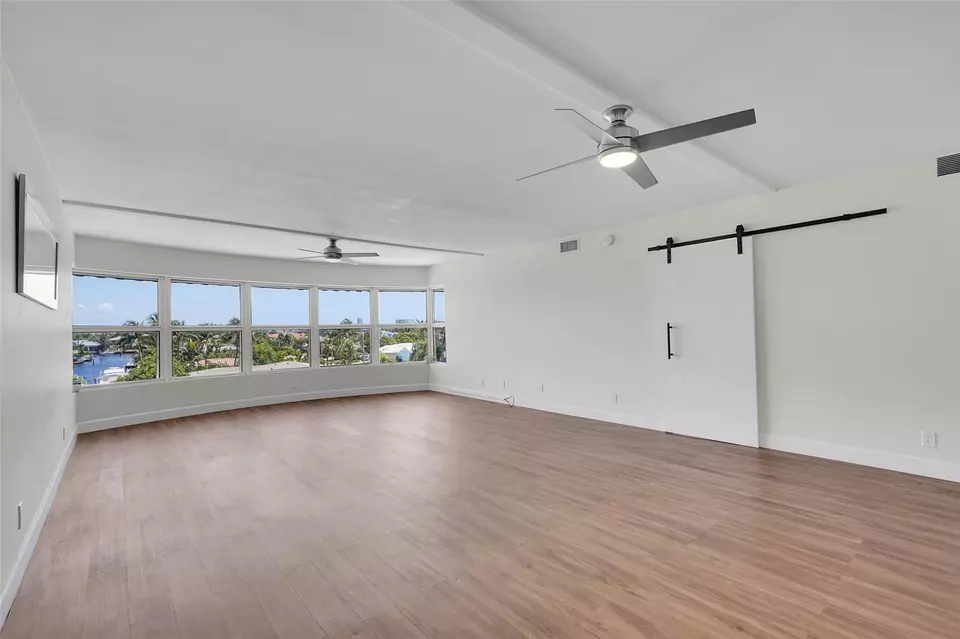 Living - 3121 NE 51 St #406E, Fort Lauderdale, FL 33308 photo 4 of 9