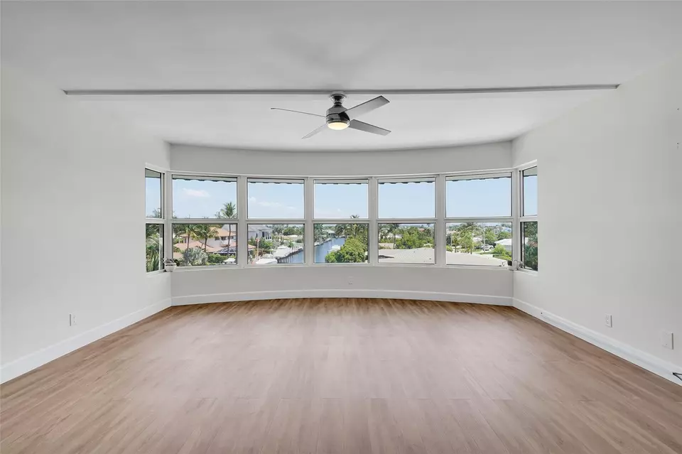 Living - 3121 NE 51 St #406E, Fort Lauderdale, FL 33308 photo 6 of 9