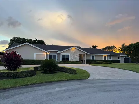 15210 SW 163 St, Miami, FL 33187